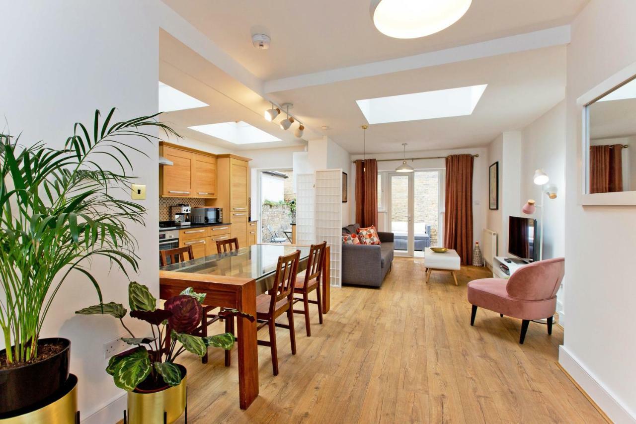 Апартаменты Highbury Fieldway Лондон Экстерьер фото